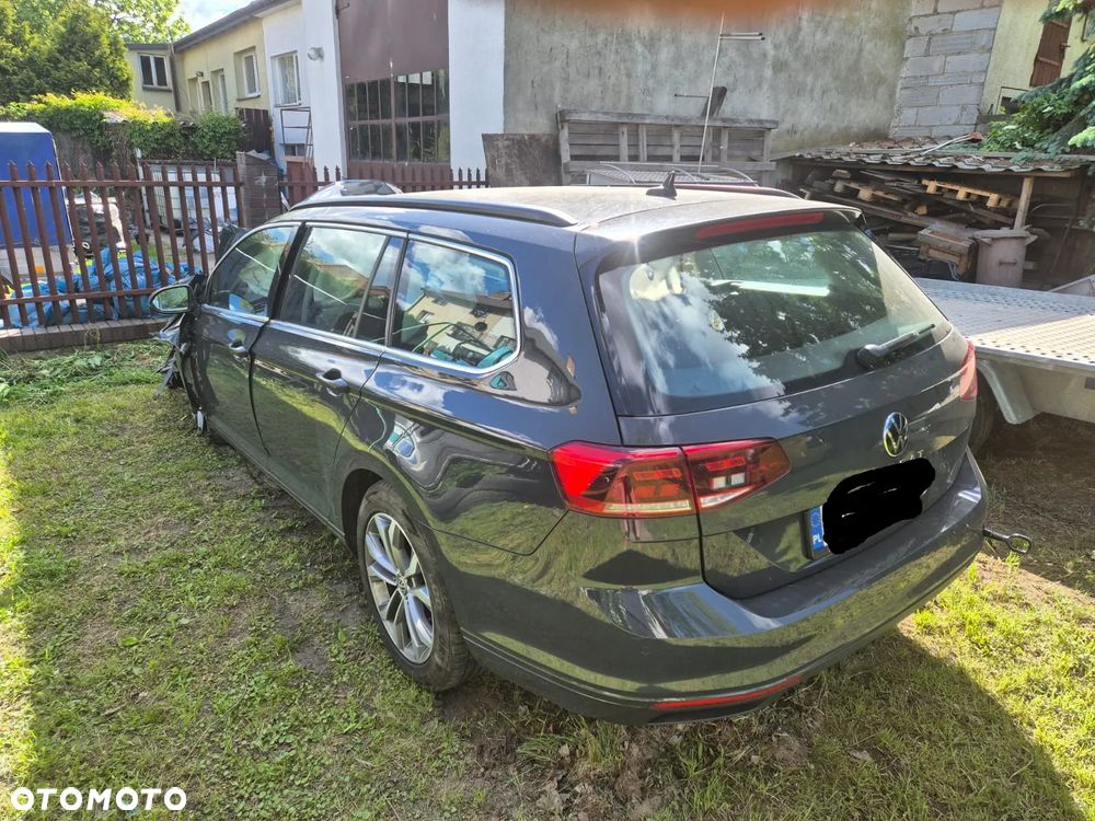 Volkswagen Passat 2.0 TDI EVO Business DSG - 2