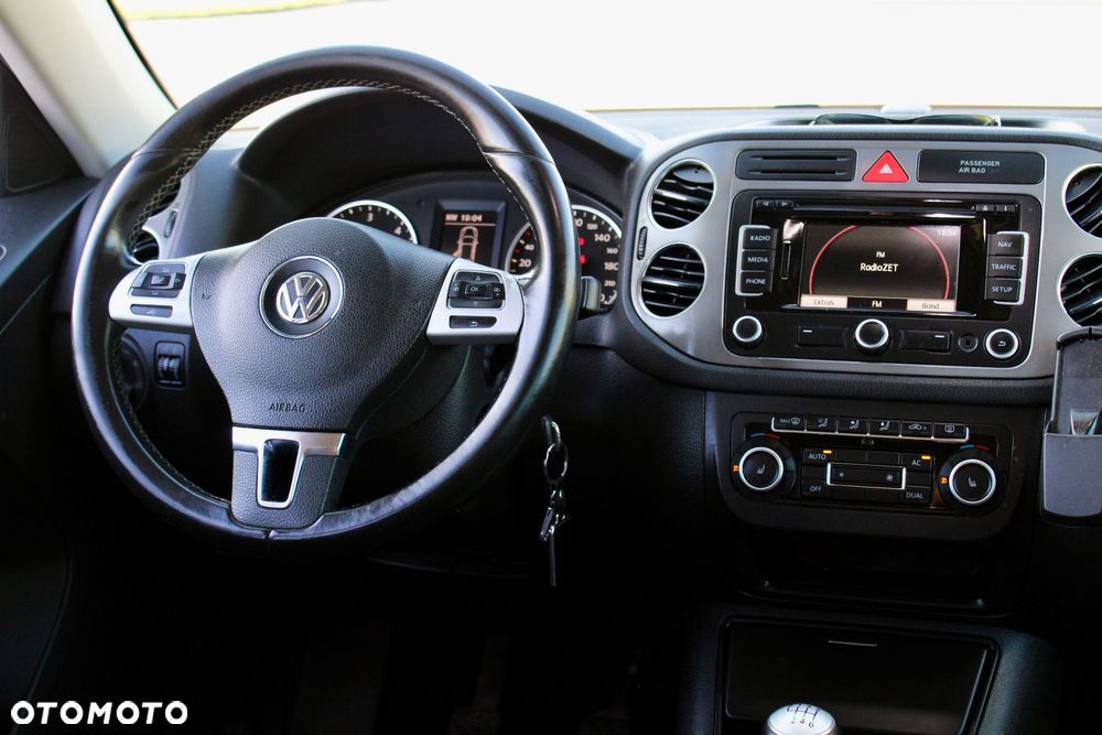 Volkswagen Tiguan - 12