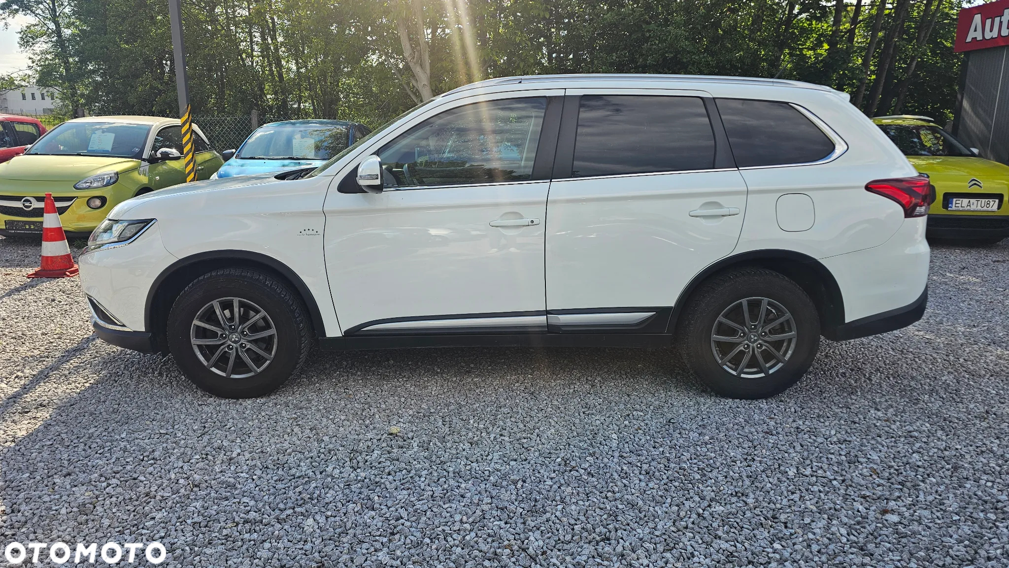 Mitsubishi Outlander 2.0 2WD Active - 3