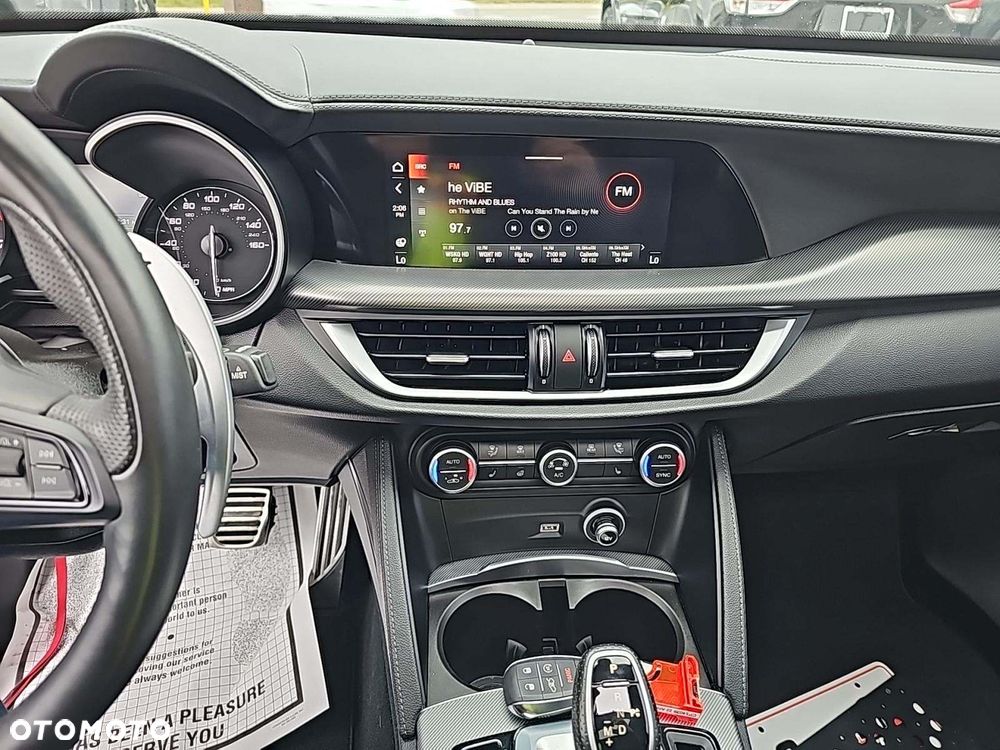 Alfa Romeo Stelvio 2.0 Turbo 16V AT8-Q4 Veloce Ti - 7