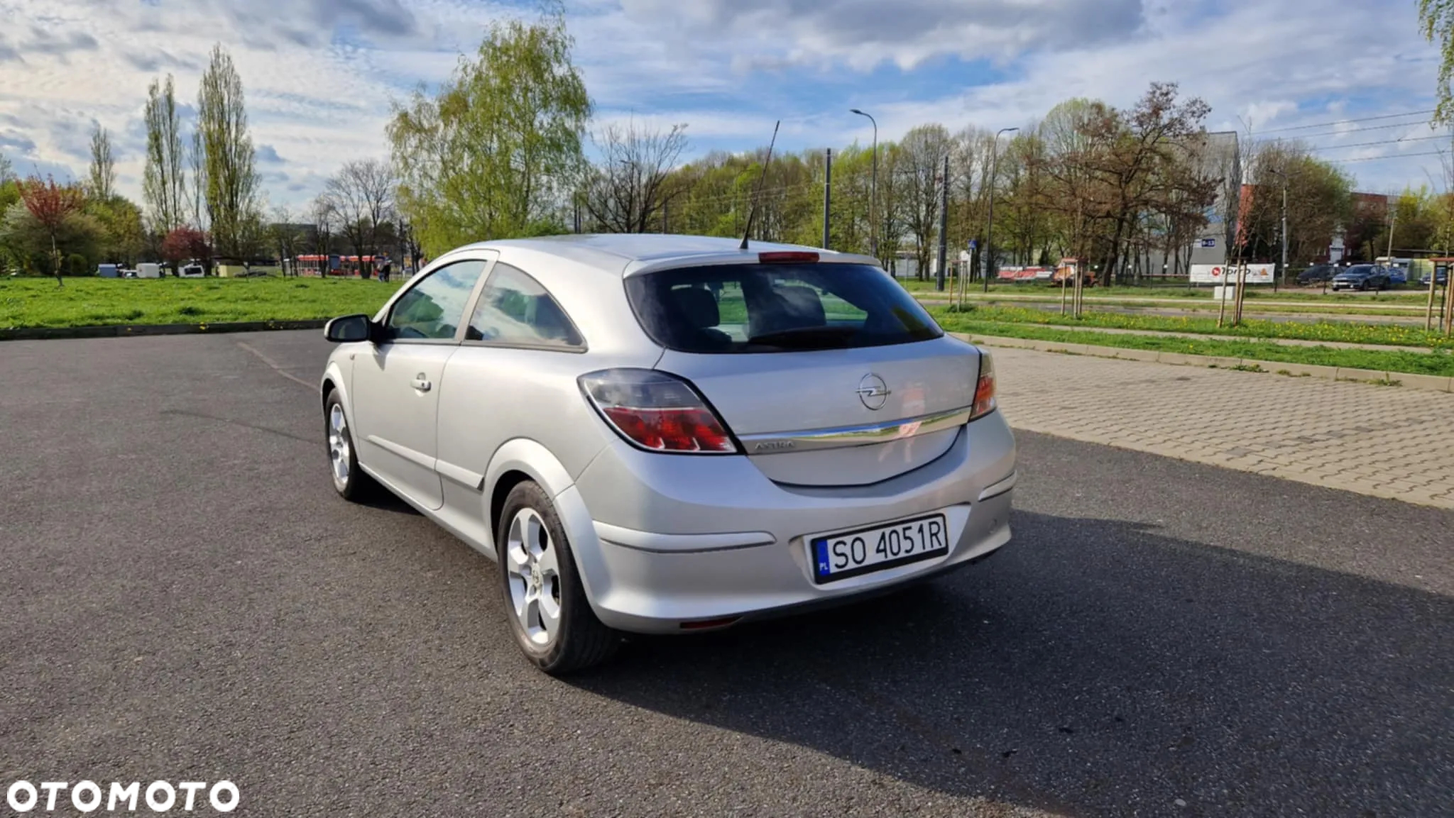Opel Astra GTC 1.6 - 5