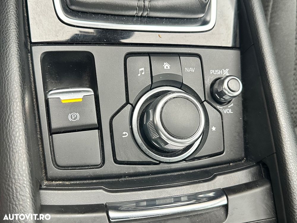 Mazda 3 G100 Attraction - 10