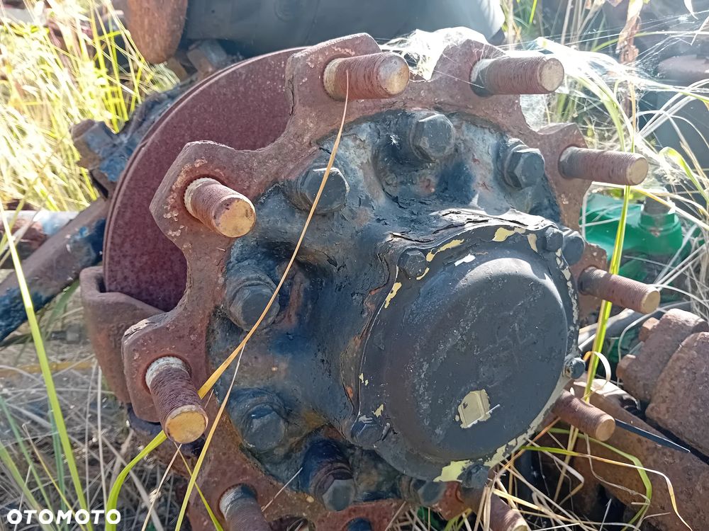 Piasty do naczep - 6