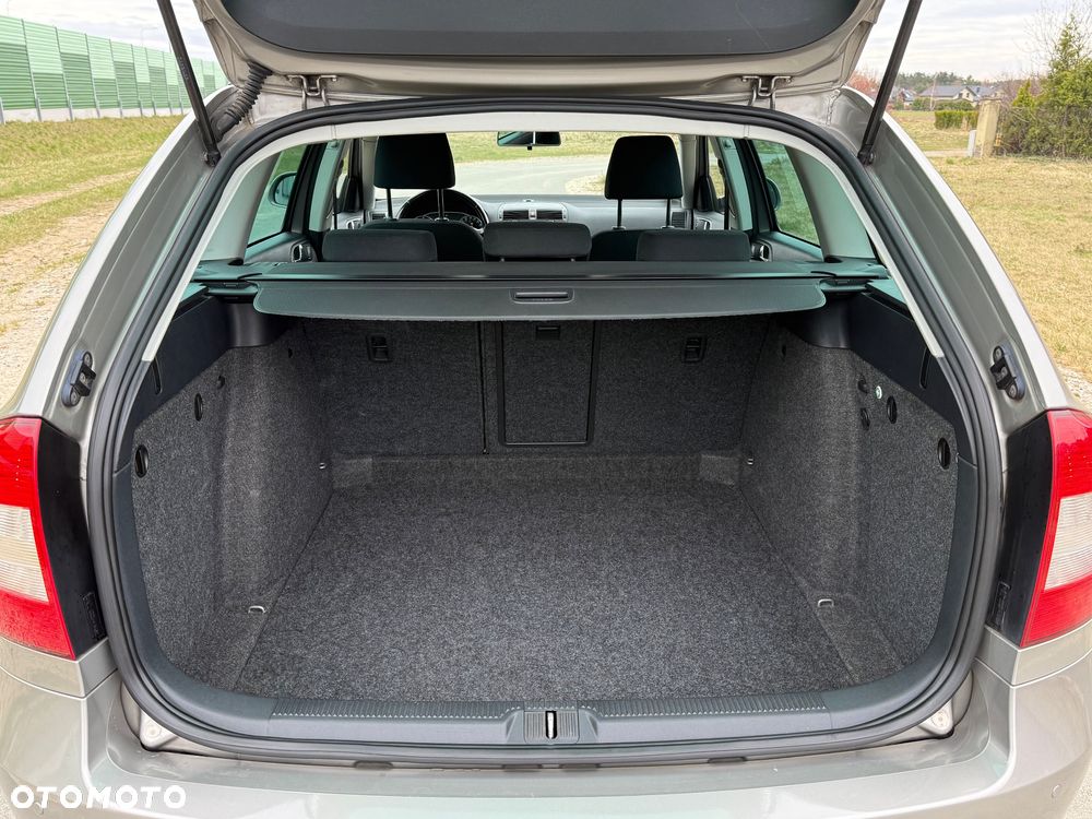 Skoda Octavia 1.4 TSI Family DSG - 12