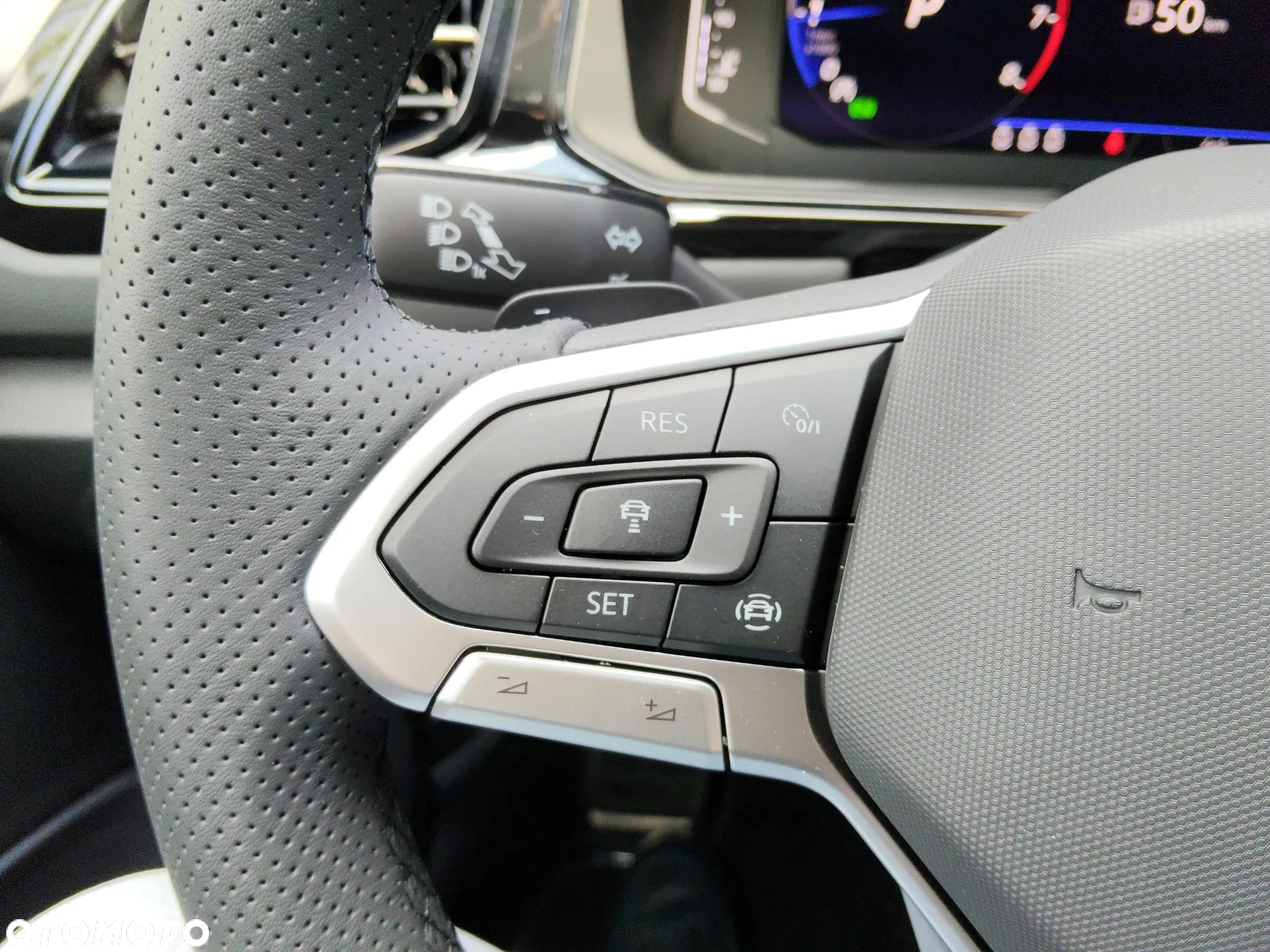 Volkswagen T-Roc 1.5 TSI R-Line Plus DSG - 26
