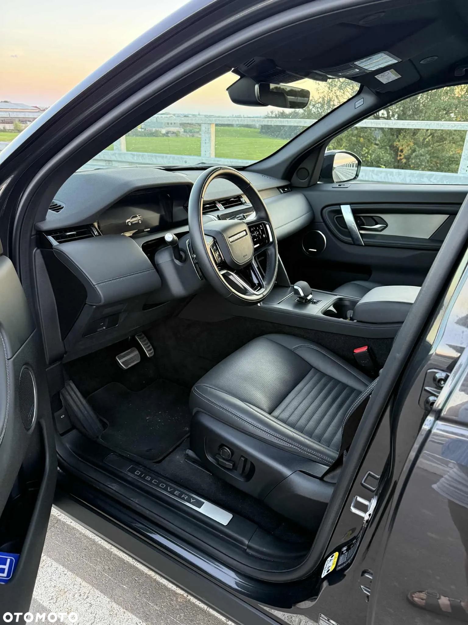 Land Rover Discovery Sport 2.0 D150 R-Dynamic S - 12