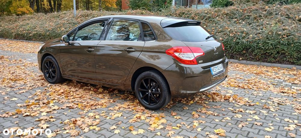 Citroën C4 e-HDi 115 Exclusive - 4