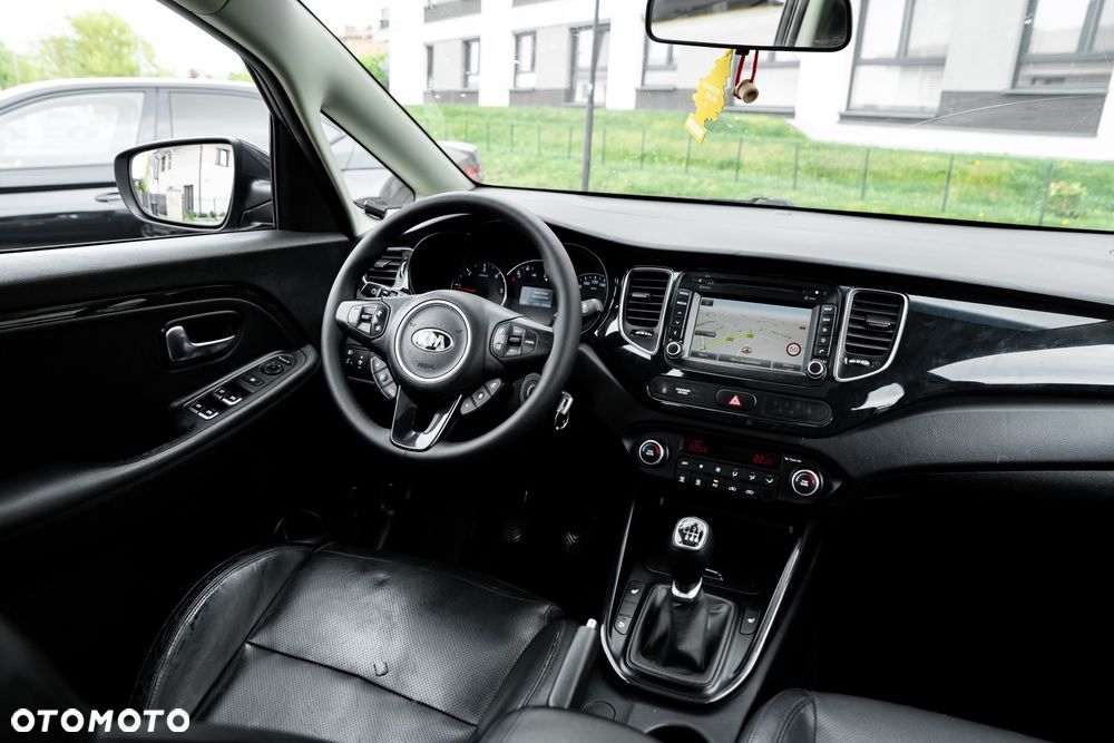Kia Carens 1.7 CRDi 141 ISG Vision - 26