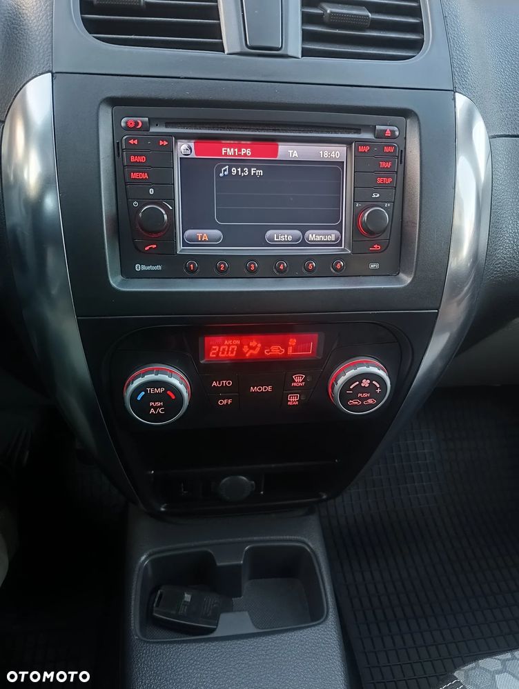 Suzuki SX4 - 23