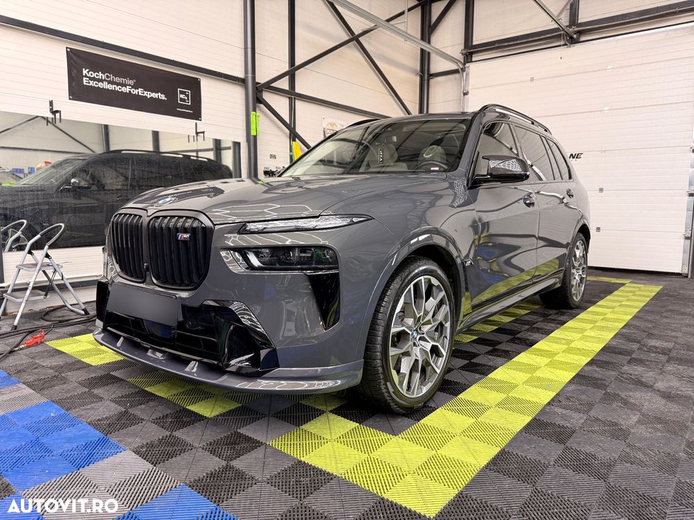 BMW X7 M60i xDrive AT MHEV - 2