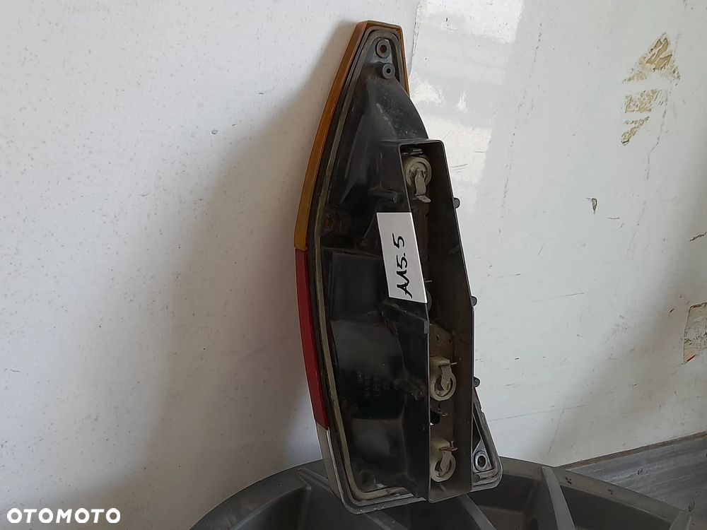 Lampa prawy tył Volkswagen Passat B1 Variant Hella 331945246 - 6