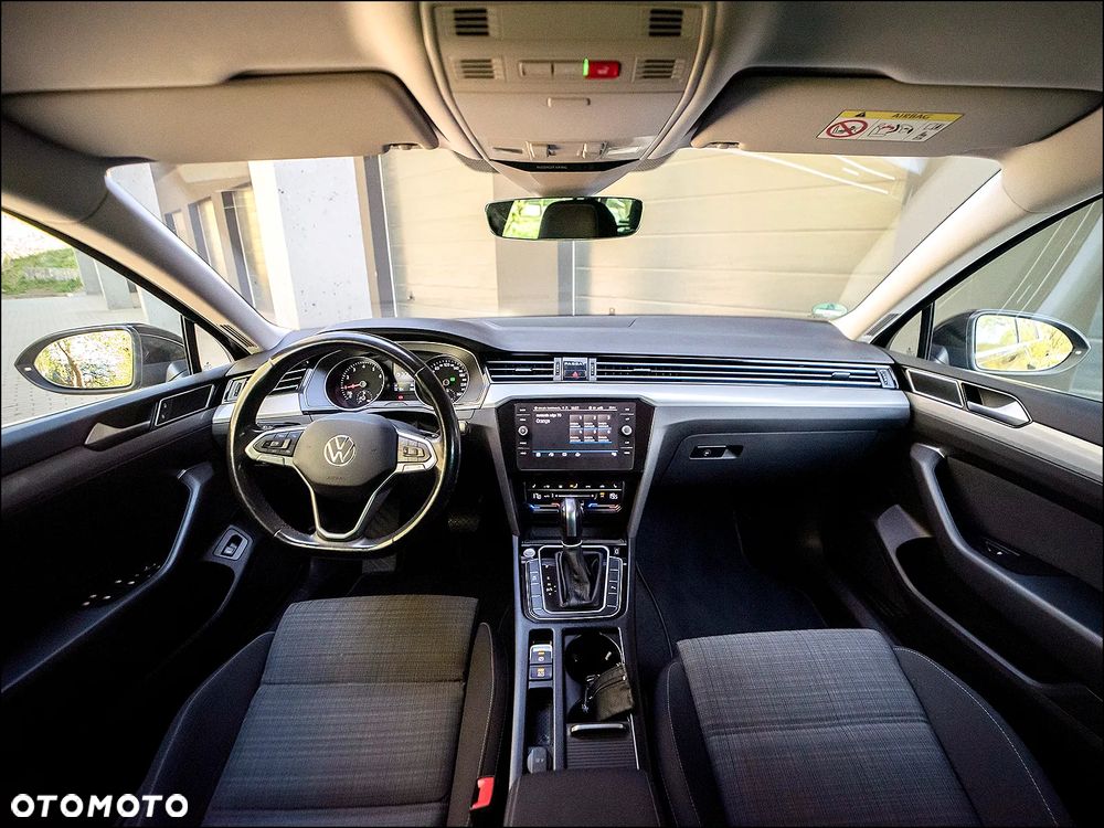 Volkswagen Passat - 7