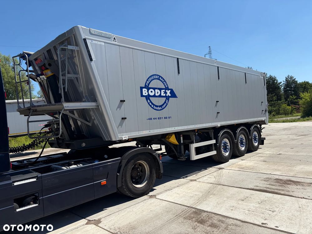 Bodex 45m3 SAF Intrax 5800kg Klapo-drzwi Pakiet Aluminum - 1