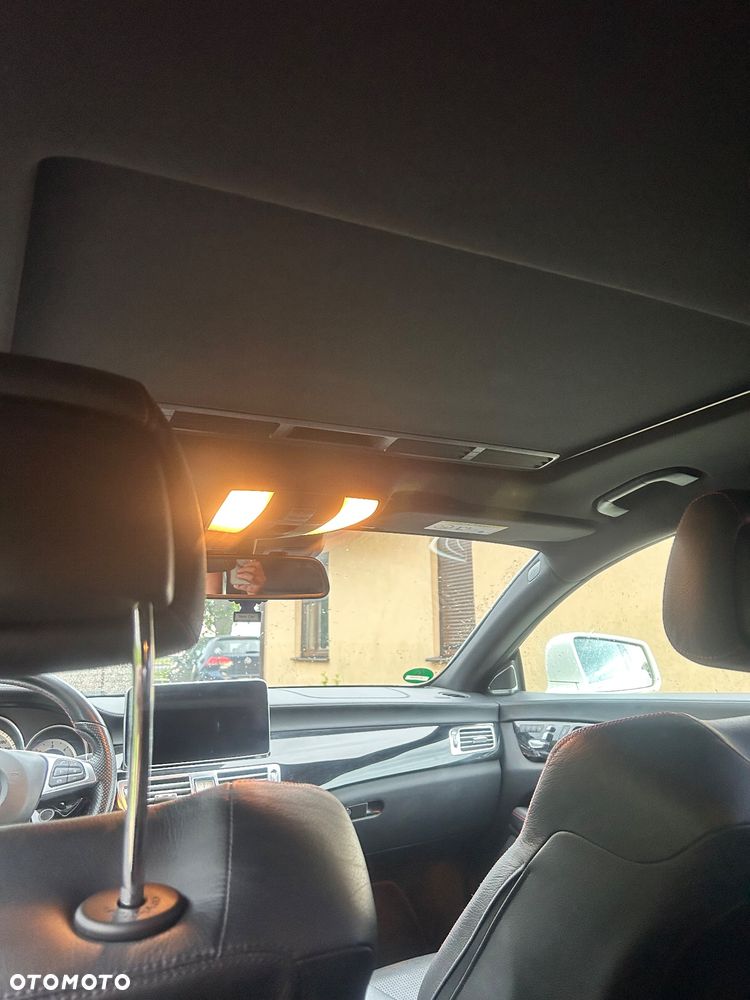 Mercedes-Benz CLS - 22