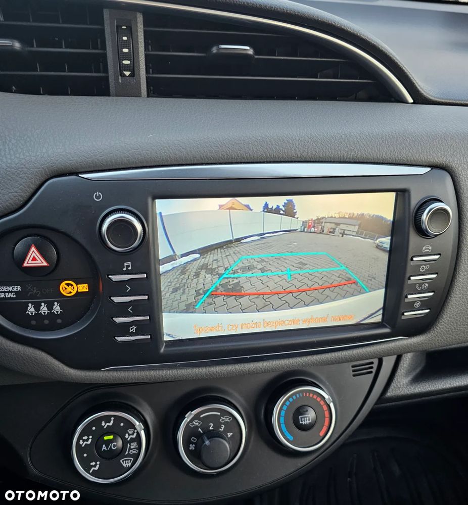 Toyota Yaris - 11