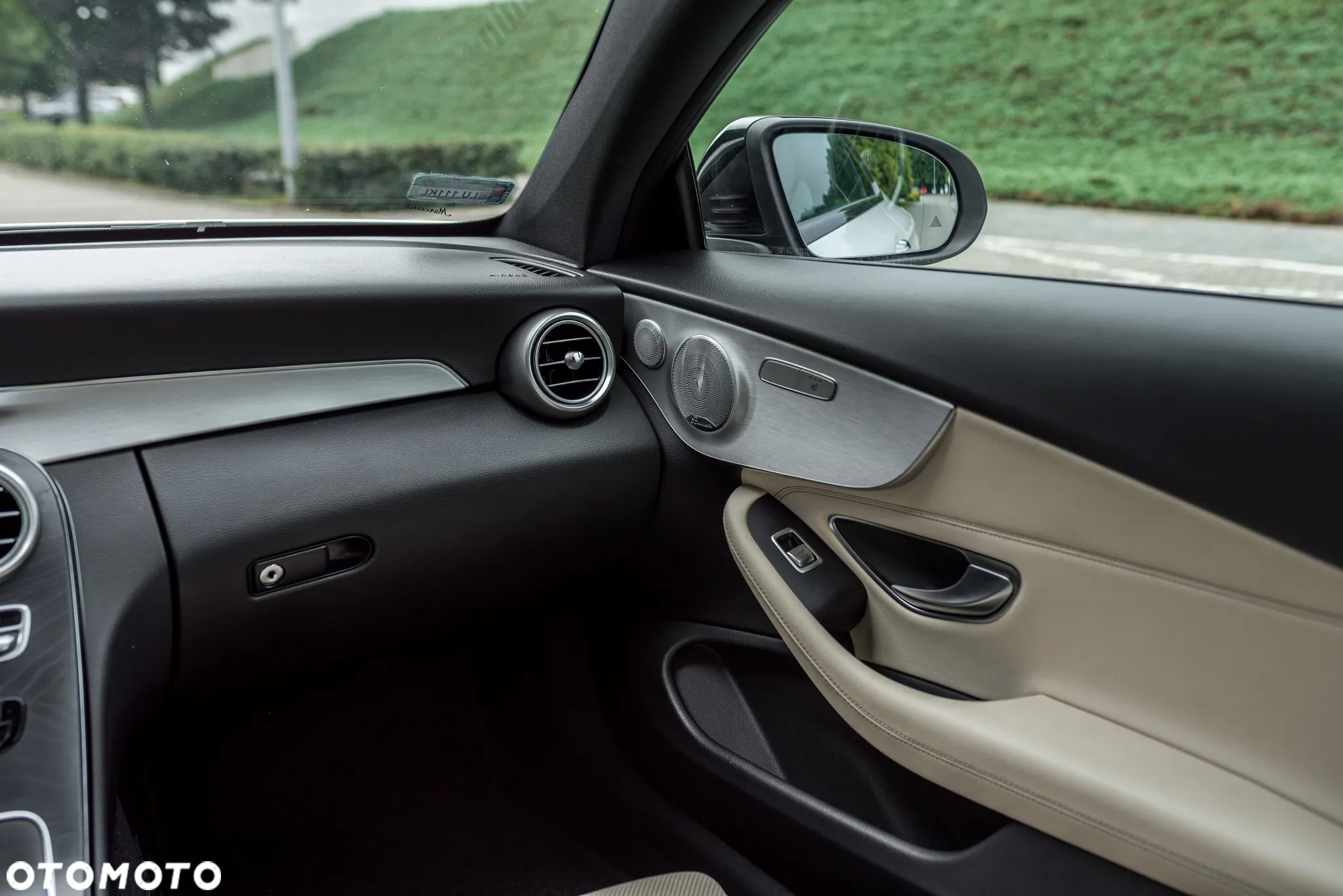 Mercedes-Benz Klasa C 300 7G-TRONIC - 27