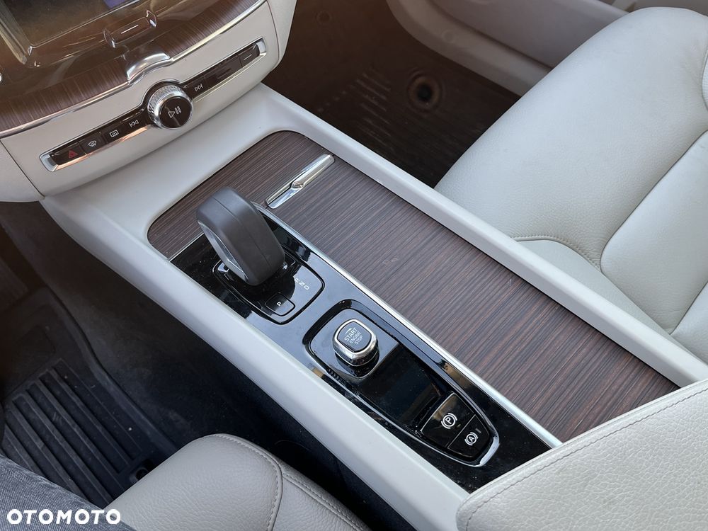 Volvo XC 60 B5 B Geartronic Momentum Pro - 30