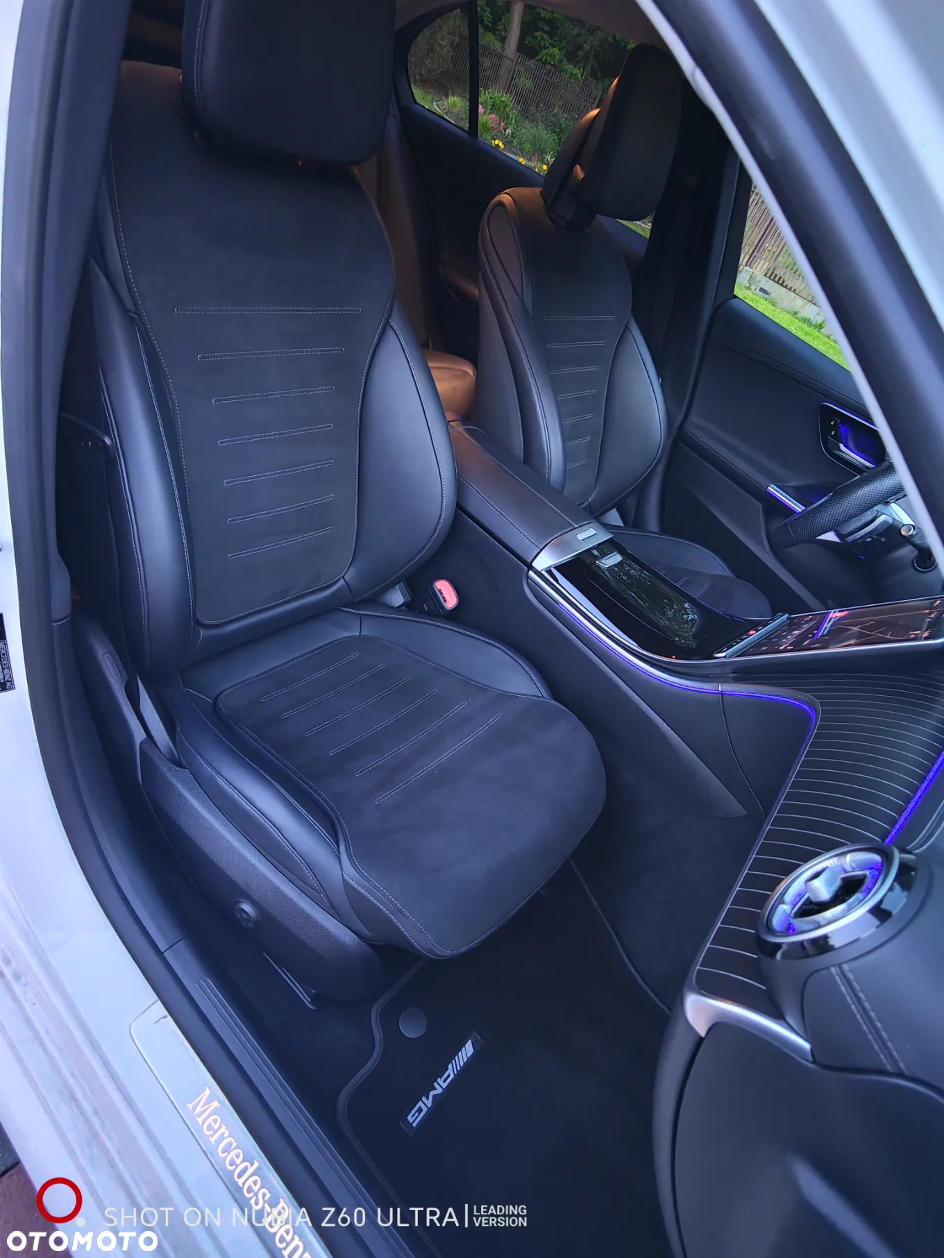 Mercedes-Benz Klasa C 200 mHEV 4-Matic AMG - 40