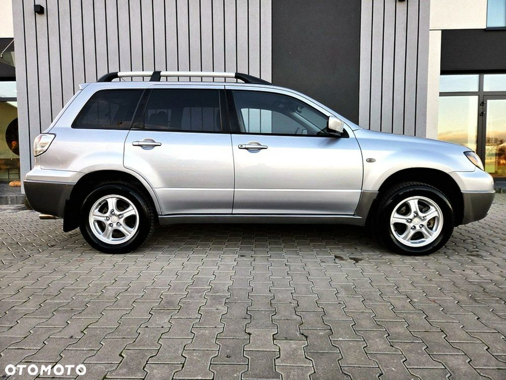 Mitsubishi Outlander 2.4 4WD Intense - 5
