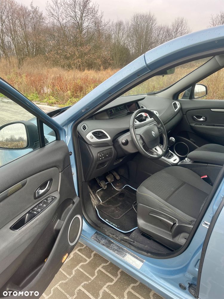 Renault Scenic - 10