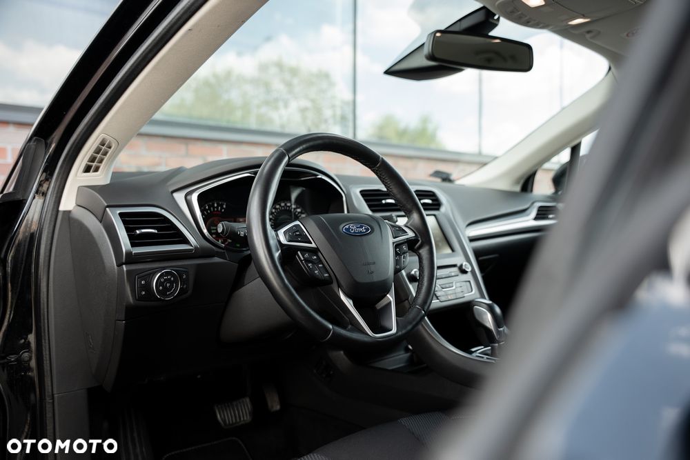 Ford Mondeo 2.0 TDCi Titanium PowerShift - 24