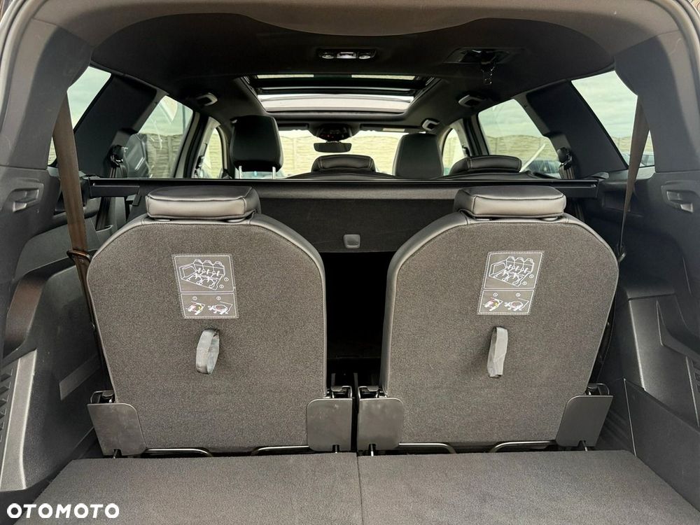 Peugeot 5008 - 12
