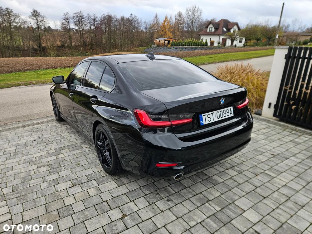BMW Seria 3 318d Edition M Sport Shadow - 4