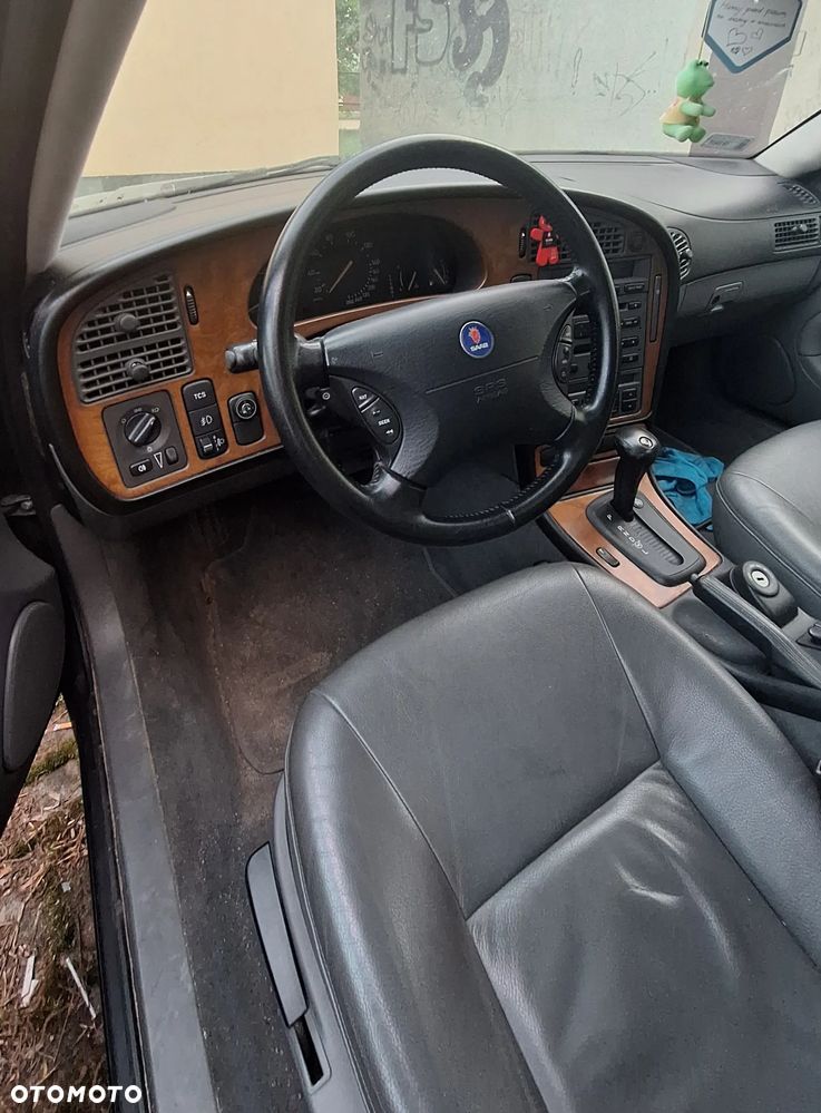 Saab 9-5 - 10