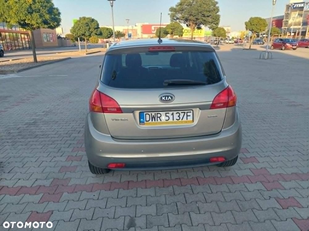 Kia Venga 1.4 CRDi L - 7