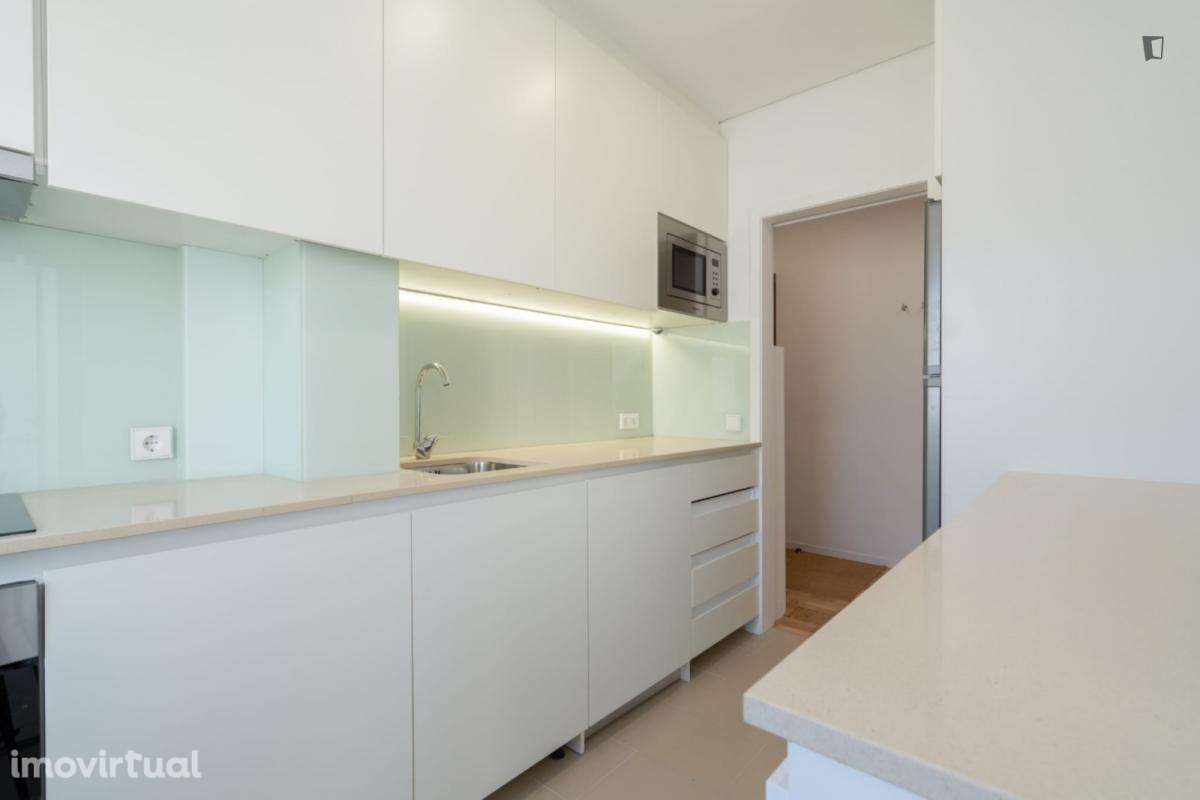 Apartamento com 2 quartos - localizado em Paranhos Porto - Grande imagem: 2/35
