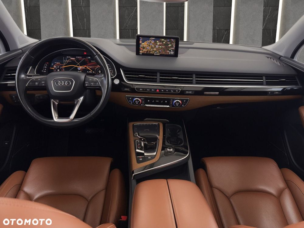 Audi Q7 - 12