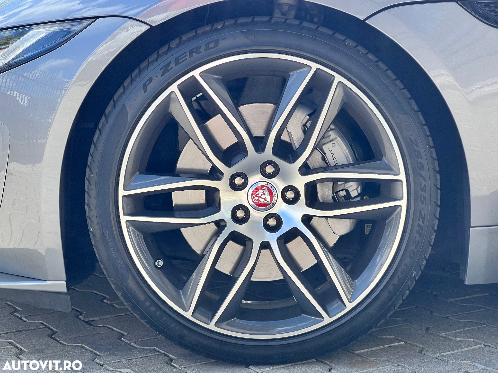 Jaguar F-Type Coupe P300 Aut. R-Dynamic - 32