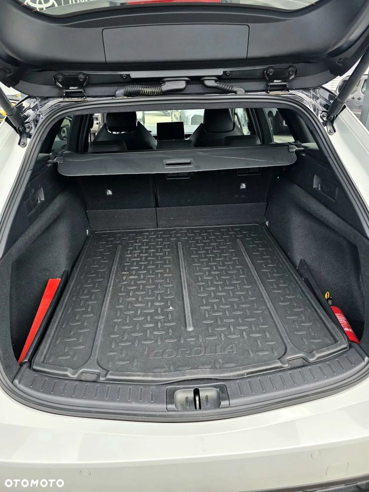 Toyota Corolla 1.8 Hybrid GR Sport Dynamic - 12