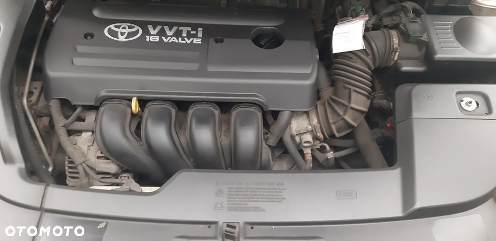 Toyota Avensis 1.8 VVT-i Sol - 7