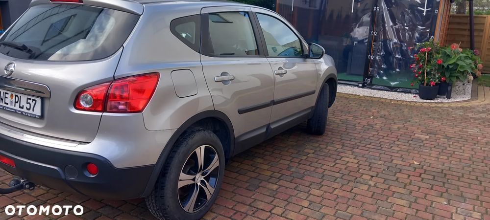 Nissan Qashqai - 2