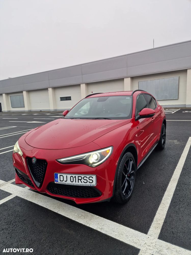 Alfa Romeo Stelvio 2.0 Turbo 16V AT8-Q4 Veloce Ti - 1