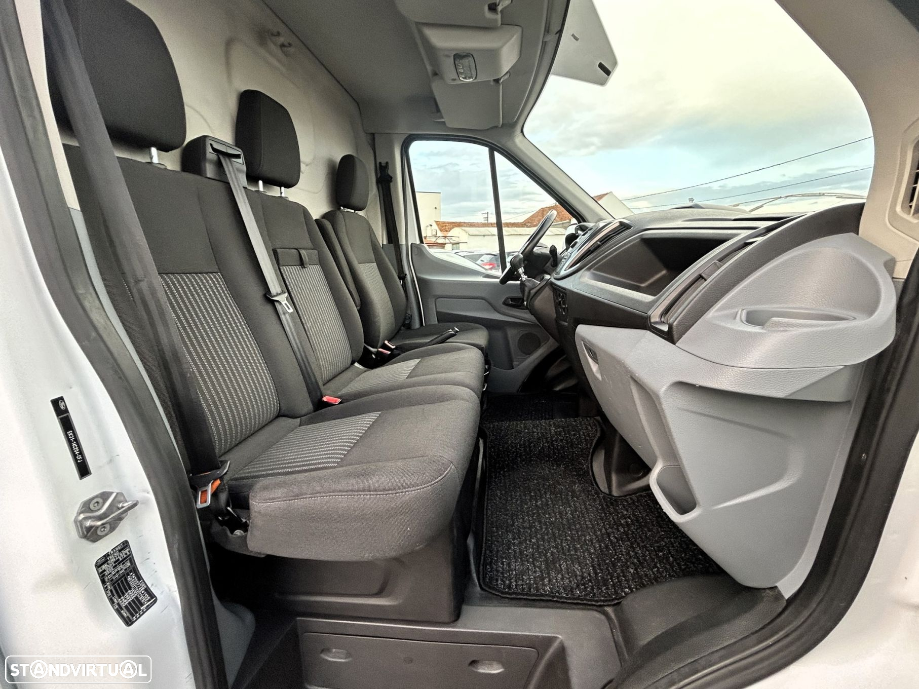 Ford Transit 470 L4 2.2 TDCi H3 Ambiente - 23
