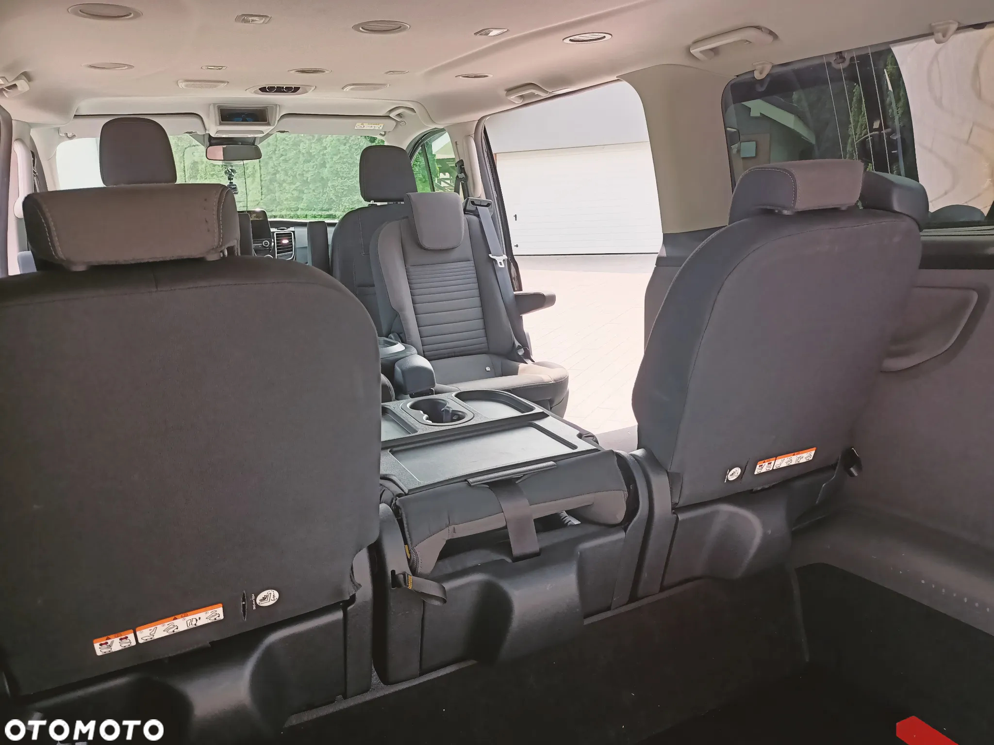 Ford Tourneo Custom - 22