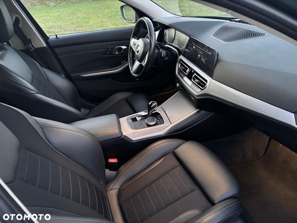BMW Seria 3 320d mHEV - 6