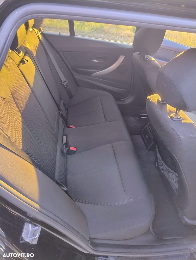 BMW Seria 3 318i Advantage - 9