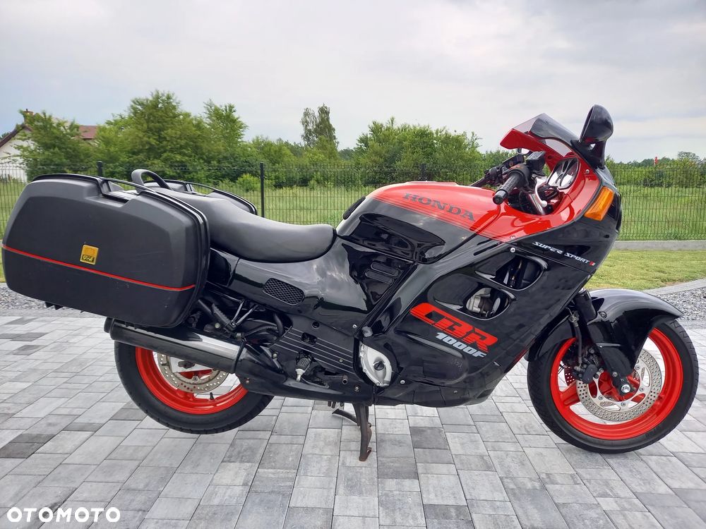 Honda CBR - 1