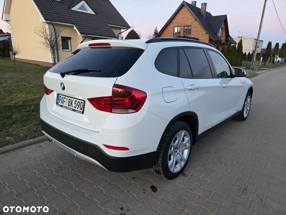 BMW X1 xDrive18d xLine - 36