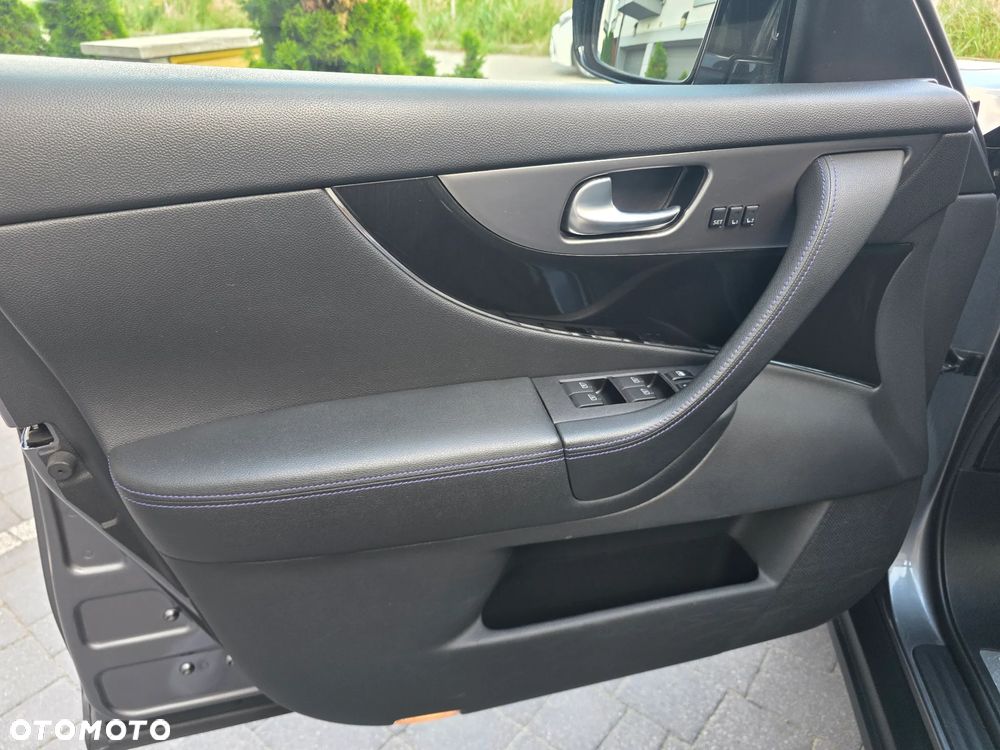 Infiniti QX70 3.7 S Premium EU6 - 32