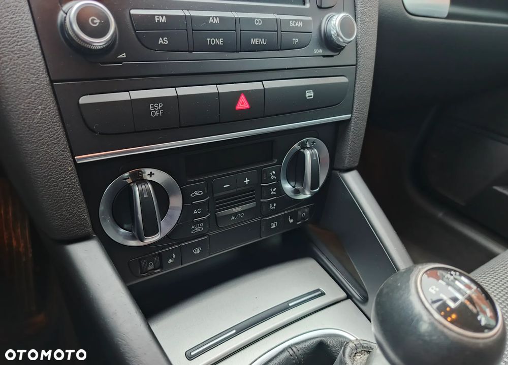 Audi A3 Sportback 1.6 TDI DPF Attraction - 17