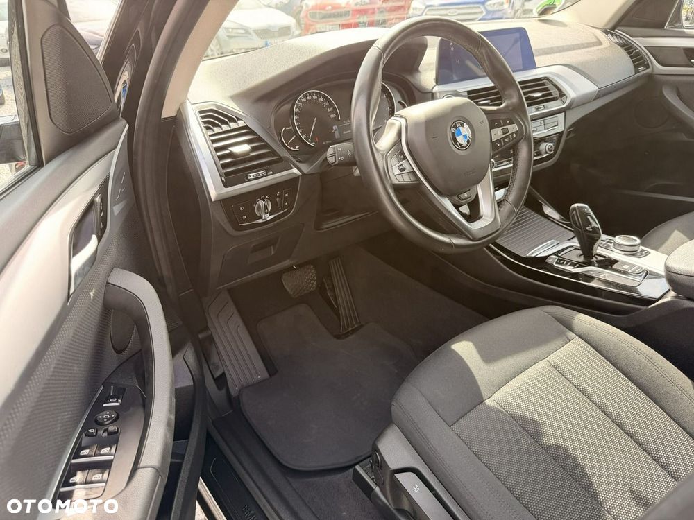 BMW X3 xDrive20d mHEV - 11