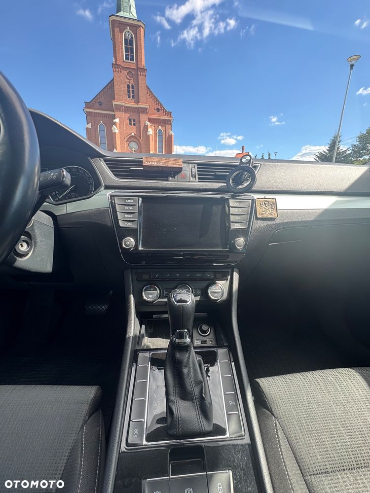 Skoda Superb 1.6 TDI Ambition DSG - 15