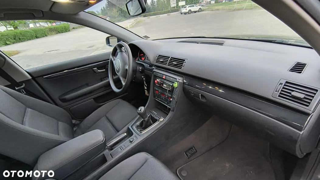 Audi A4 2.0 - 21