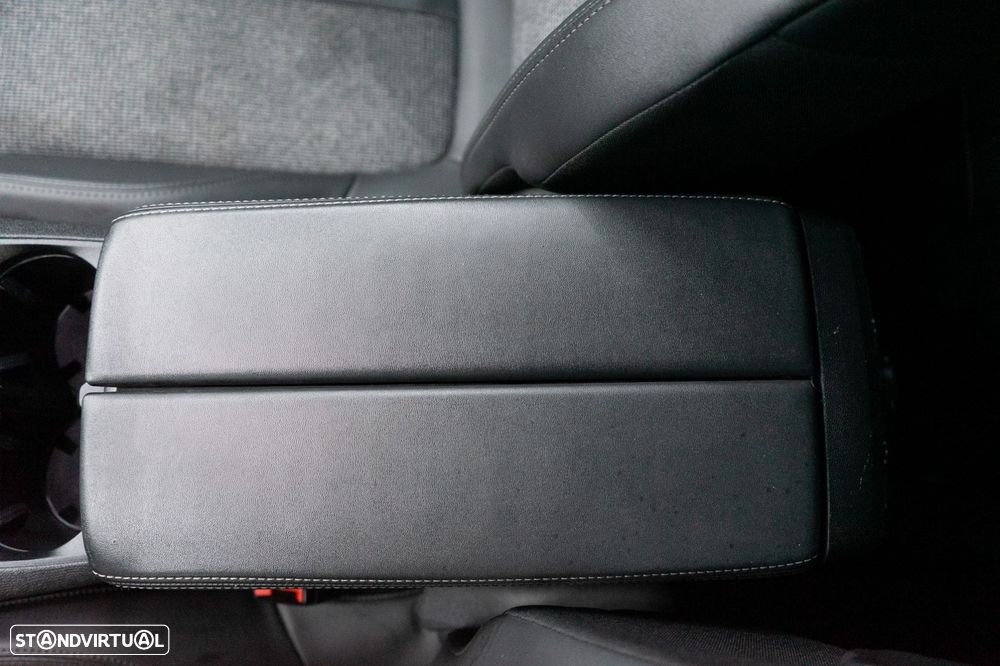 Peugeot 3008 BlueHDi 130 Stop & Start EAT8 Allure - 25