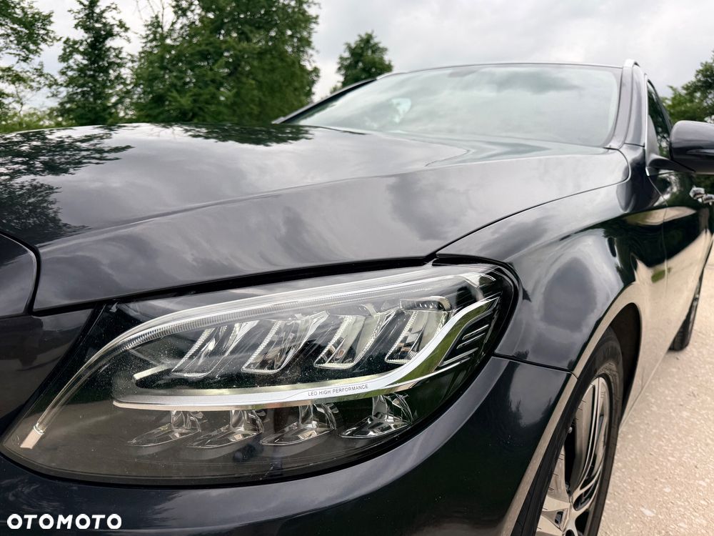 Mercedes-Benz Klasa C 220 d 4Matic 9G-TRONIC Avantgarde - 3