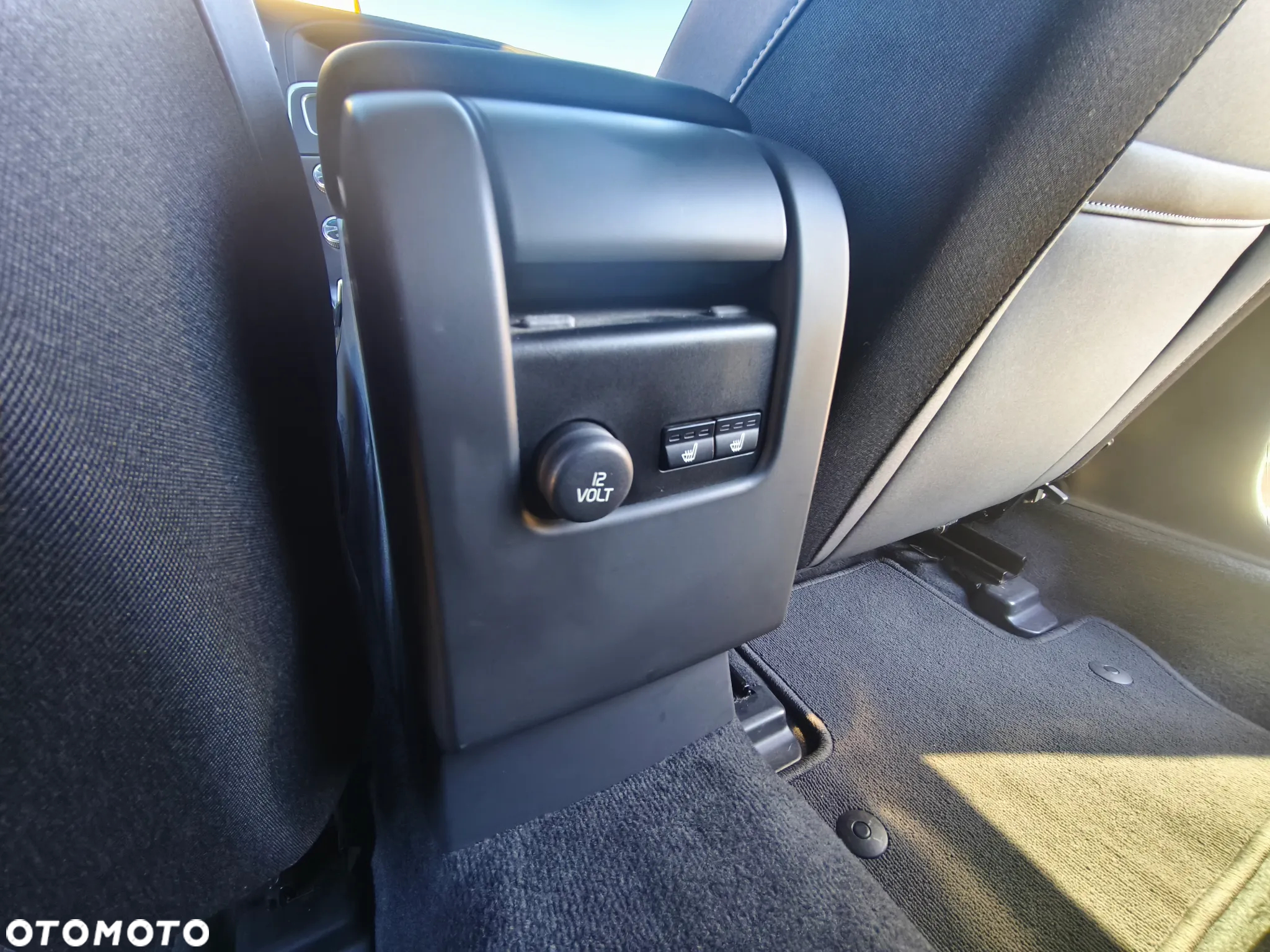 Volvo V60 D4 Drive-E Momentum - 16